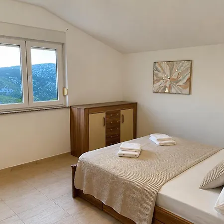 Ivana Appartement *